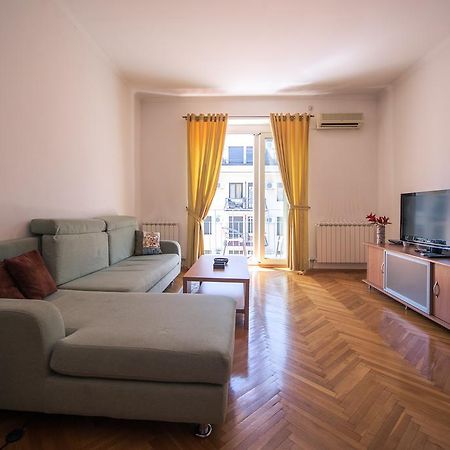 Apartment Kruna Center พอดโกริกา ภายนอก รูปภาพ