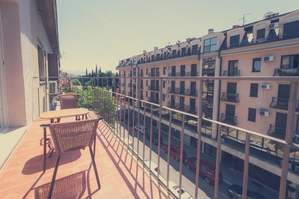 Apartment Kruna Center พอดโกริกา ภายนอก รูปภาพ