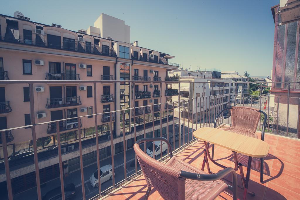 Apartment Kruna Center พอดโกริกา ภายนอก รูปภาพ